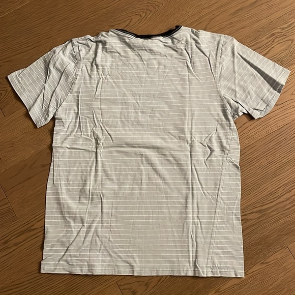 T-Shirt - Picture 2 of 2